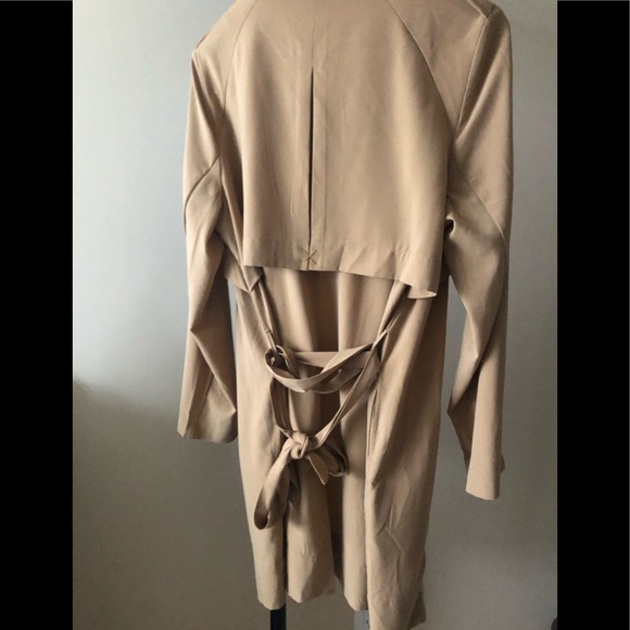 🍁 Glamorous Chic Waterfall Tan🍁 Long Jacket Like New 🍁 - Picture 3 of 16
